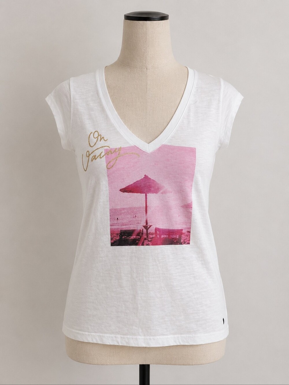 Coster Copenhagen “On Vacay” White & Pink Graphic V-Neck T-Shirt – Size Small